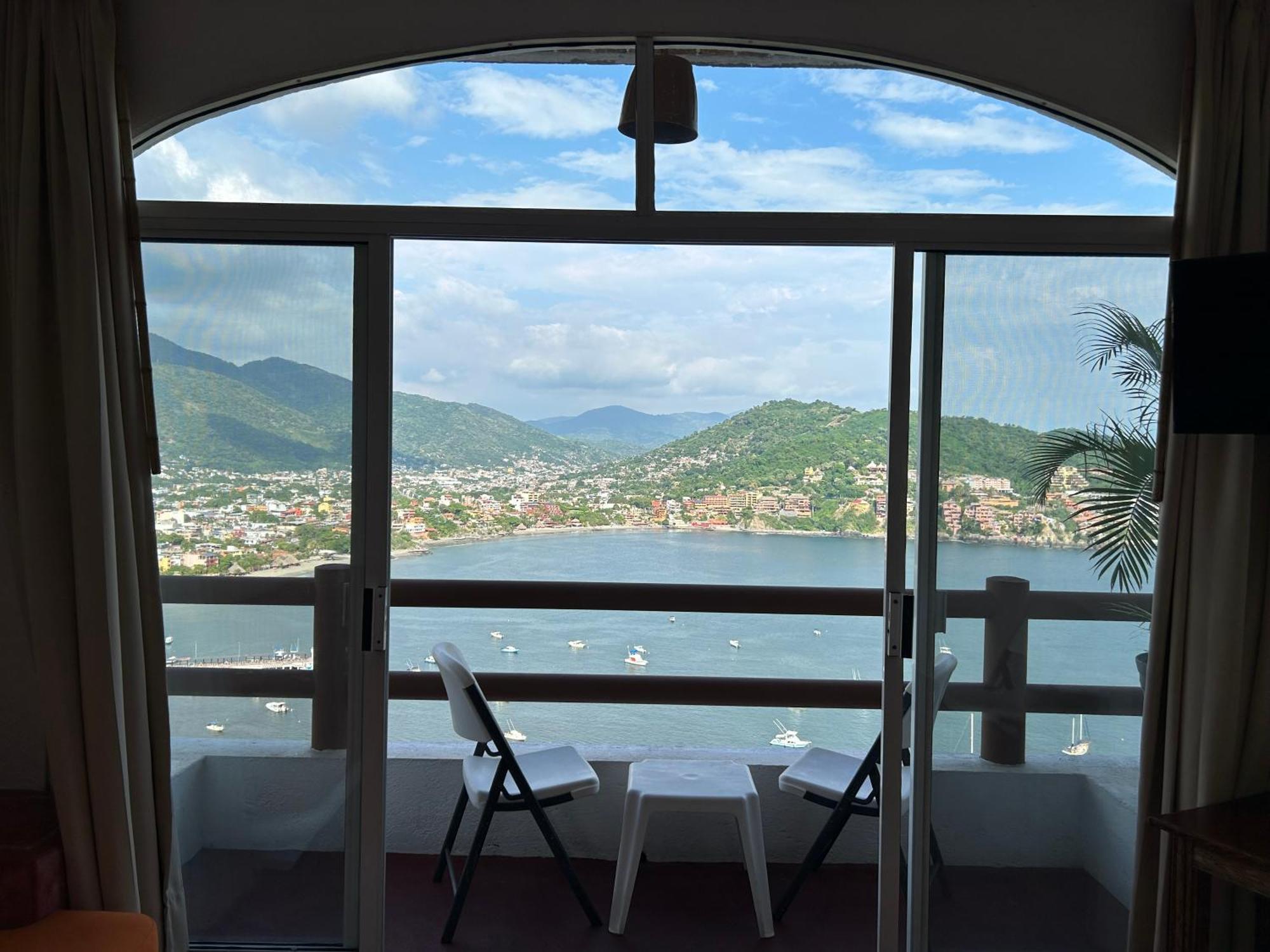 Villas El Morro Zihuatanejo Exterior photo